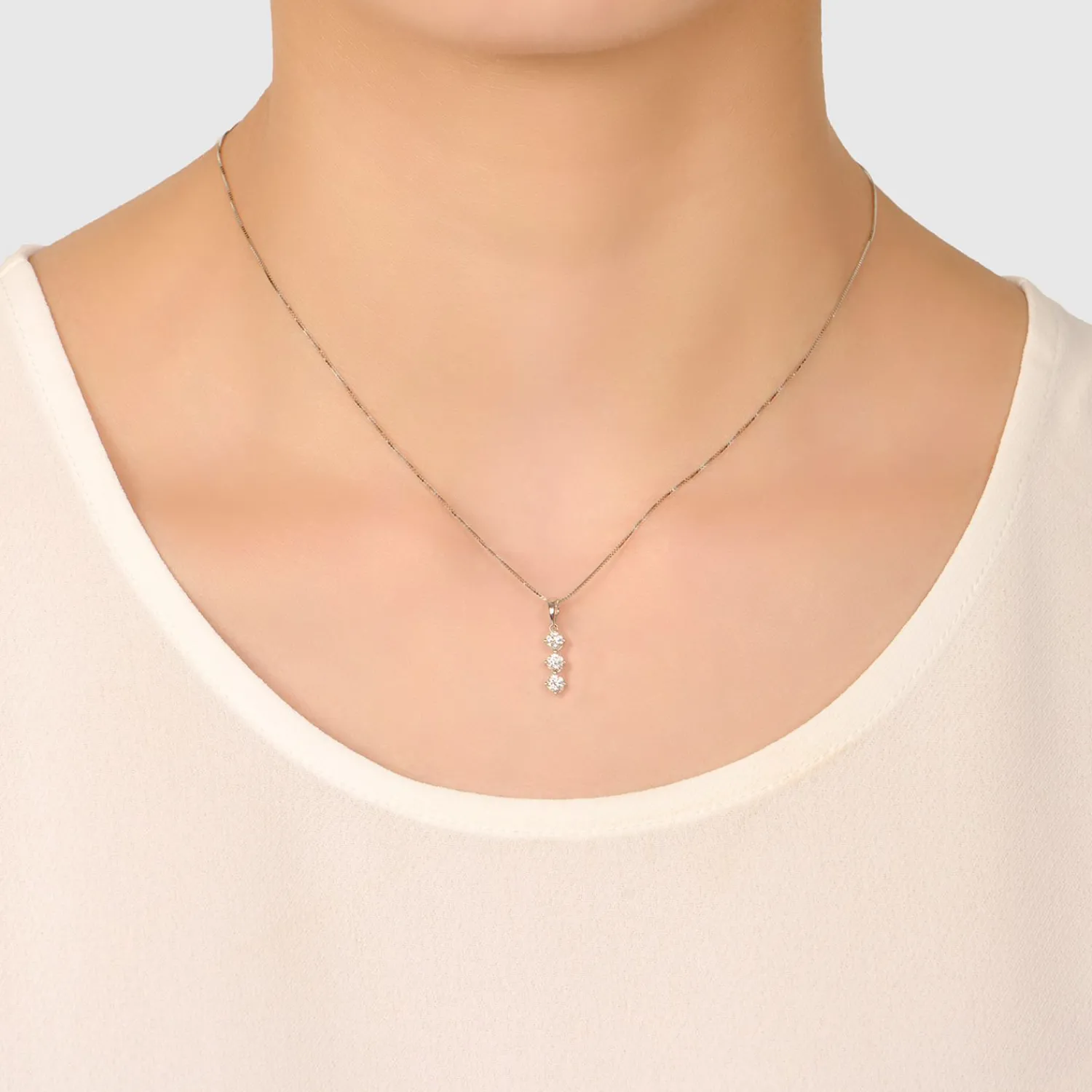 classic_2.webp Lee Hwa Jewellery Pendants-CLASSIC